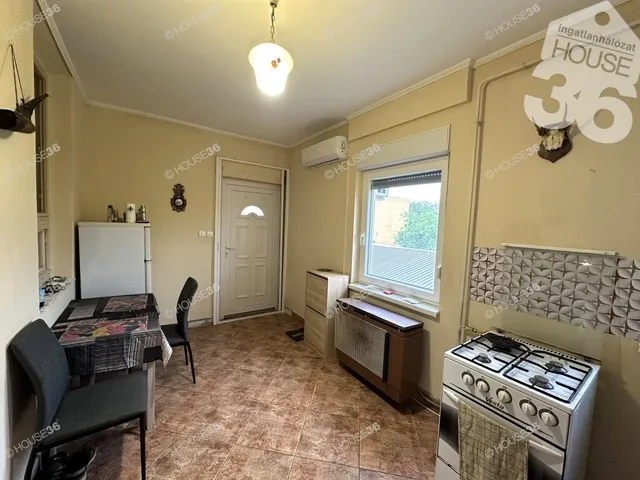 Eladó lakás Kecskemét, Műkertváros 49 nm