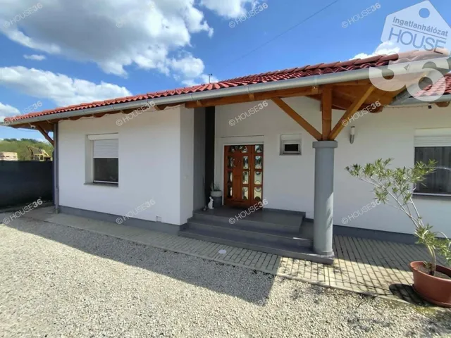 Eladó ház Bugac 113 nm
