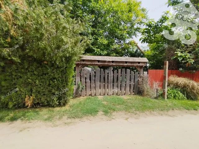Eladó mezőgazdasági ingatlan Kerekegyháza 49 nm