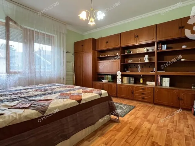 Eladó lakás Kecskemét, Hunyadiváros 70 nm