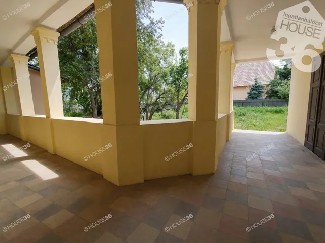 Eladó ház Tiszaalpár 154 nm