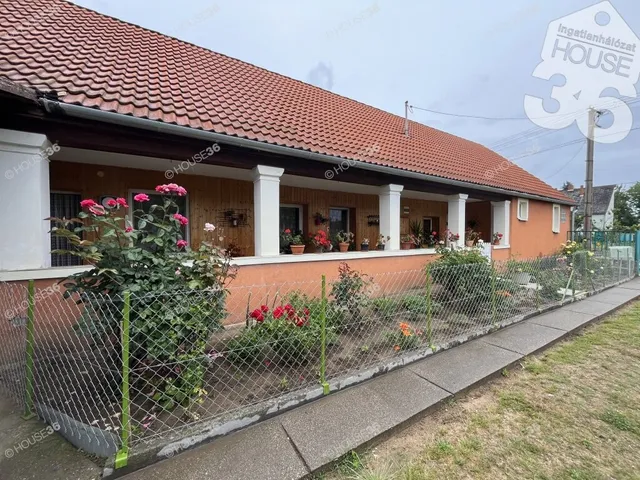 Eladó ház Györköny 97 nm