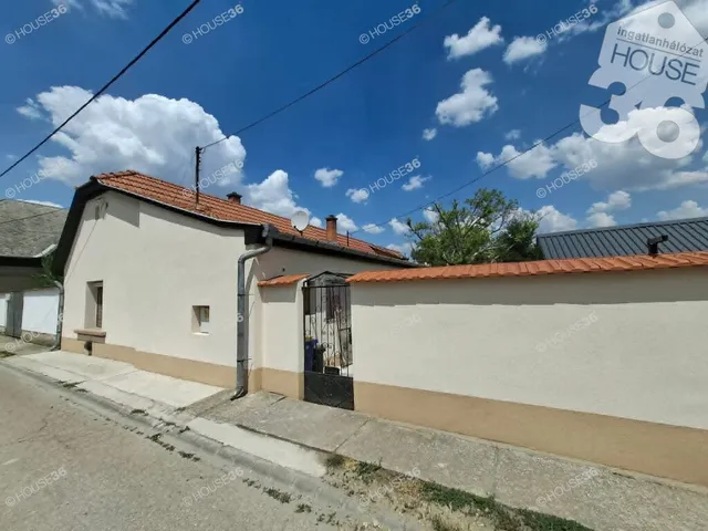 Eladó ház Kecskemét, Szeleifalu 63 nm