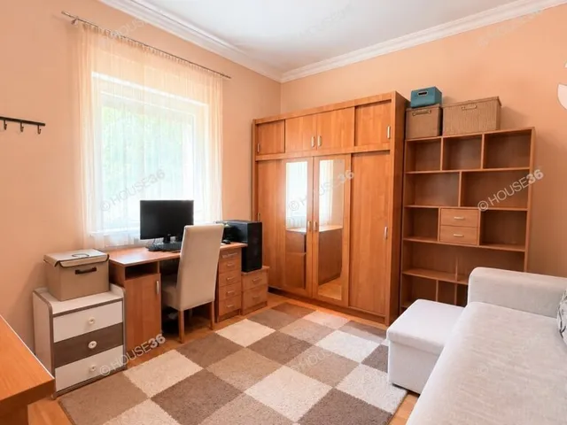 Eladó lakás Kecskemét, Villanegyed 78 nm