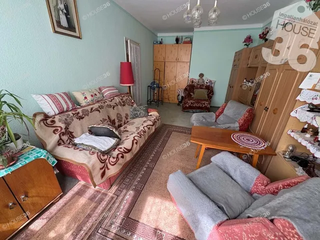 Eladó lakás Kecskemét, Homokbánya 43 nm