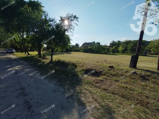 Eladó telek Tiszaalpár 1408 nm