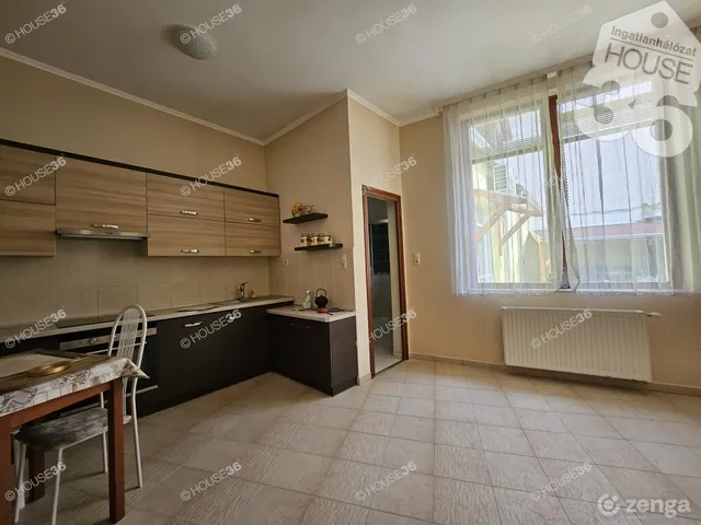 Eladó lakás Kecskemét 85 nm