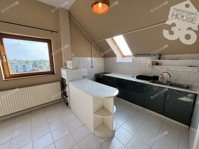 Eladó lakás Kecskemét, Hunyadiváros 52 nm