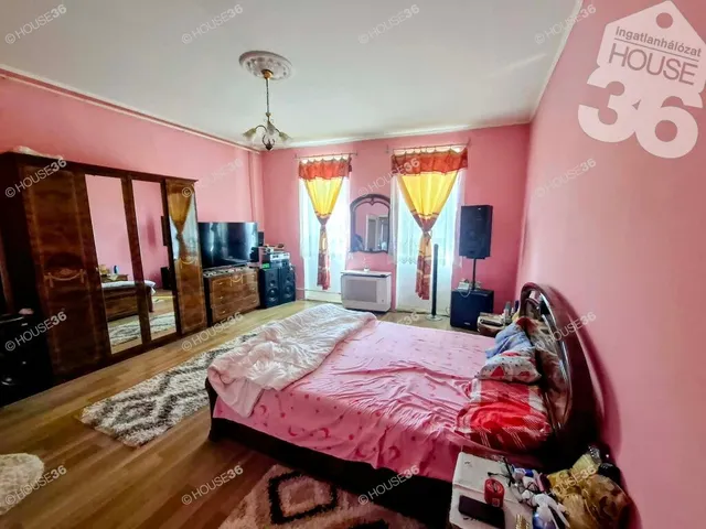 Eladó ház Izsák 78 nm
