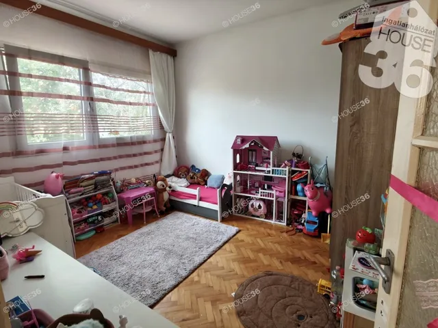 Eladó lakás Kiskunfélegyháza 96 nm