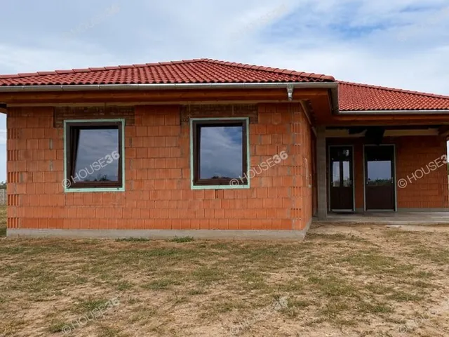 Eladó ház Kecskemét 120 nm
