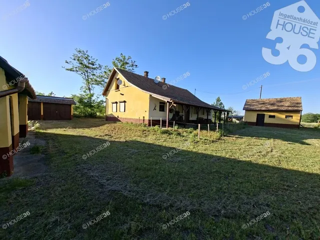 Eladó mezőgazdasági ingatlan Tiszaalpár 71 nm