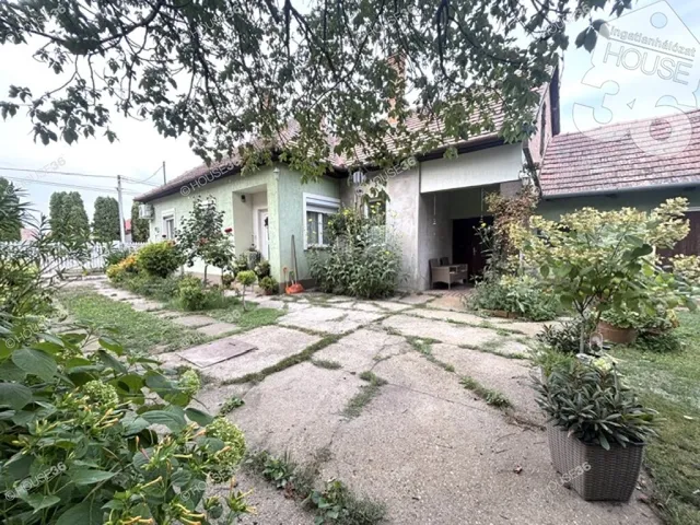 Eladó ház Kerekegyháza 72 nm