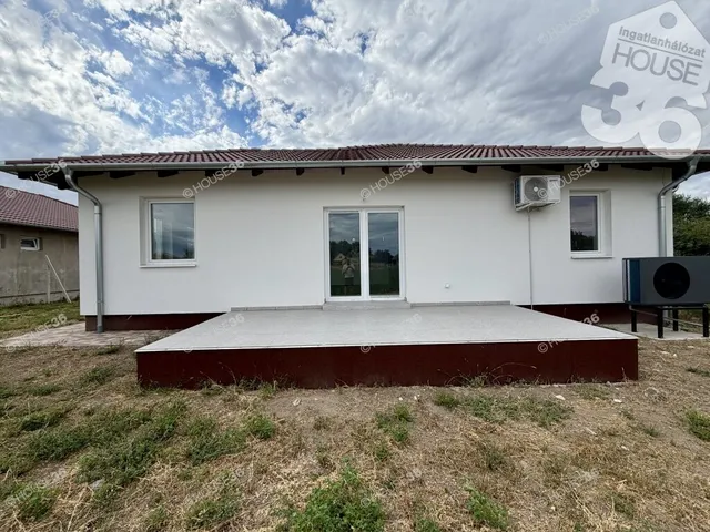 Eladó ház Nagykáta 136 nm