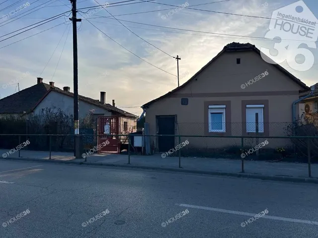 Eladó ház Izsák 99 nm