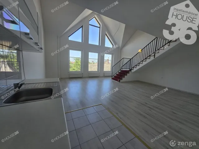 Eladó lakás Nagykőrös 98 nm