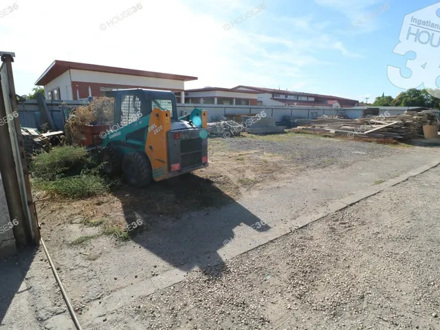 Eladó kereskedelmi és ipari ingatlan Kiskőrös 229 nm