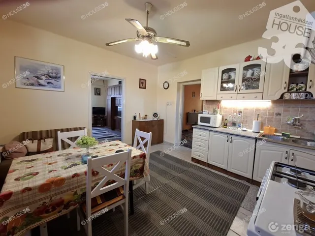 Eladó ház Tiszaalpár 87 nm
