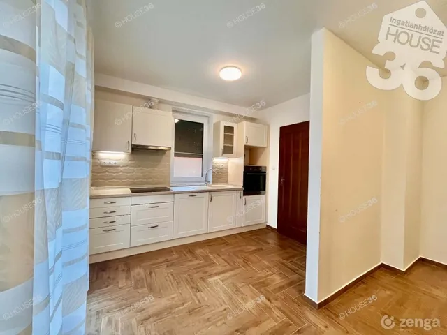 Kiadó lakás Kecskemét 82 nm