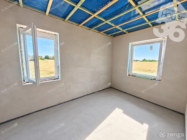Eladó ház Kunszállás 98 nm