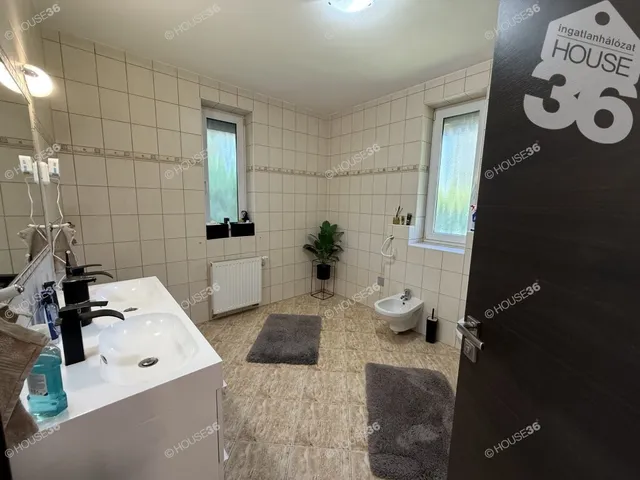 Eladó ház Kecskemét 130 nm