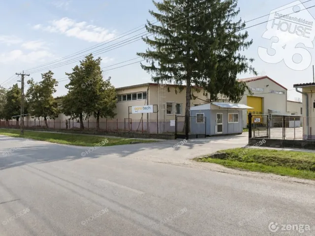 Eladó kereskedelmi és ipari ingatlan Szekszárd 6126 nm