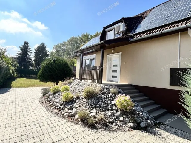 Eladó ház Kecskemét, Katonatelep 138 nm