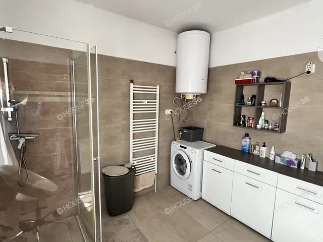 Eladó ház Kecskemét, Katonatelep 138 nm