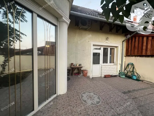 Eladó ház Kecskemét, Petőfiváros 214 nm