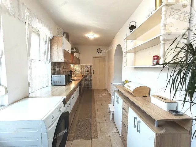 Eladó ház Kecskemét, Belváros 72 nm