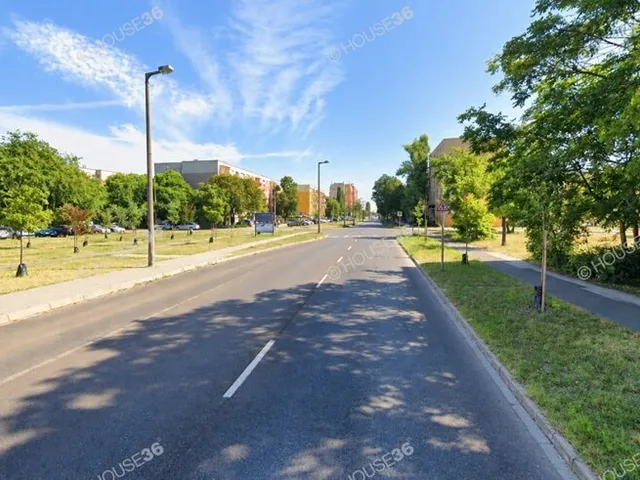 Eladó garázs Kecskemét 14 nm
