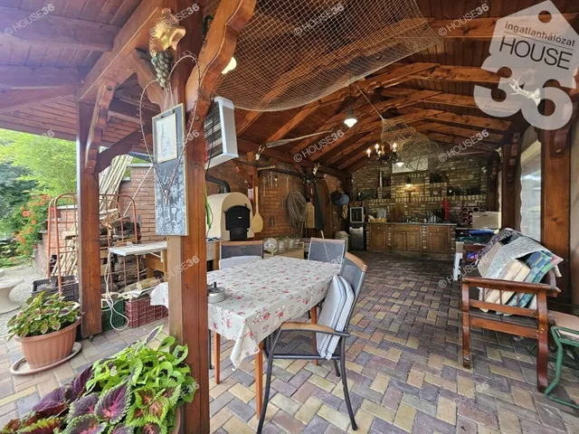 Eladó ház Kecskemét 312 nm