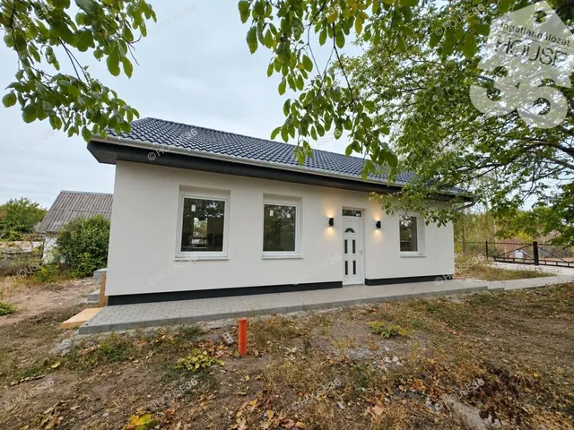Eladó ház Kecskemét 70 nm