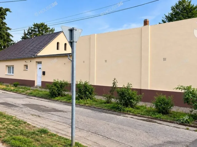 Eladó ház Tolna 117 nm