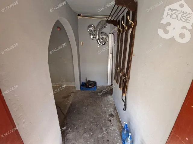 Eladó ház Tiszaalpár 38 nm