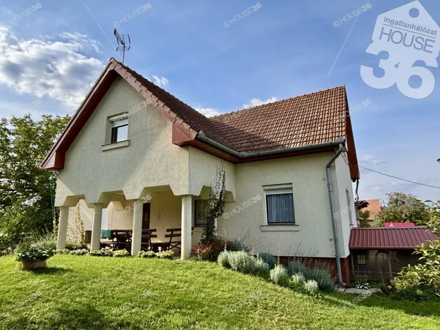 Eladó ház Kecskemét 240 nm