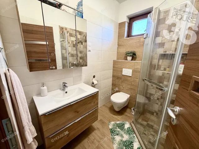Eladó ház Kecskemét, Kadafalva 170 nm