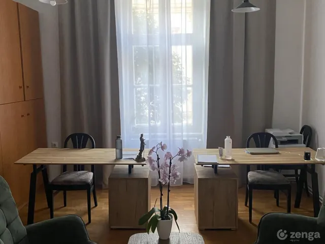 Eladó kereskedelmi és ipari ingatlan Pécs, Belváros 21 nm