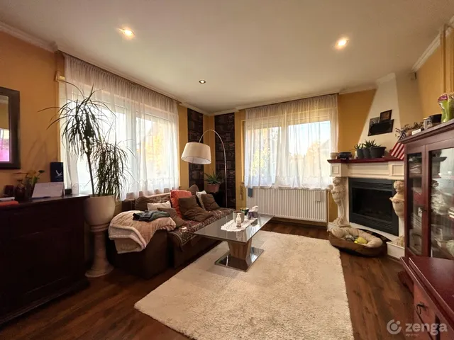 Eladó ház Fót, Kisalag 206 nm