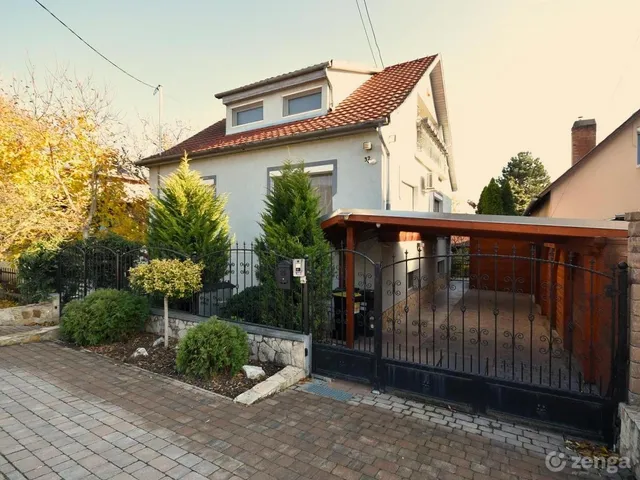 Eladó ház Fót, Kisalag 206 nm