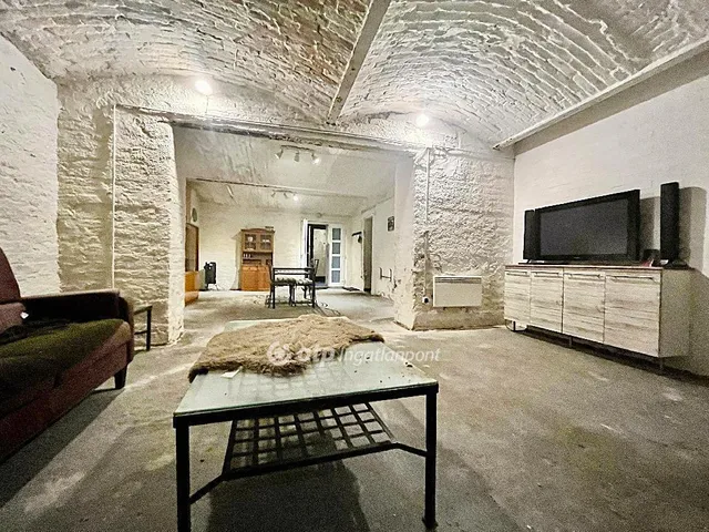 Eladó lakás Budapest VIII. kerület, II. János Pál pápa tér 221 nm