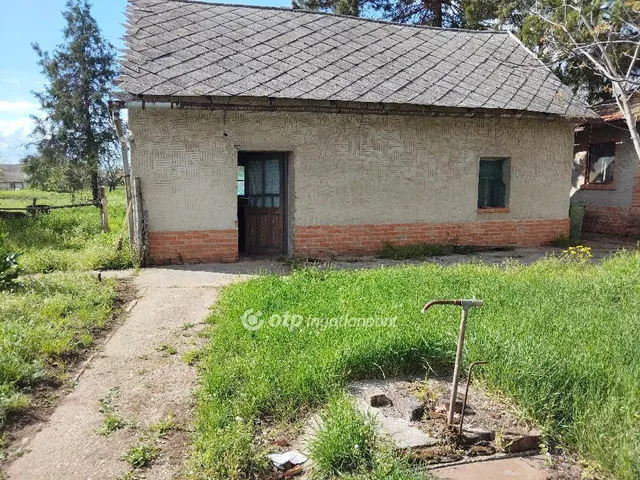 Eladó ház Baks 54 nm