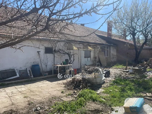 Eladó ház Csongrád 71 nm