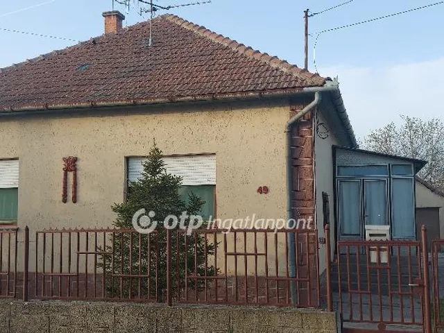 Eladó ház Lakitelek 72 nm