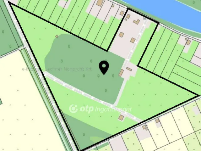 Eladó kereskedelmi és ipari ingatlan Szentes 183 nm