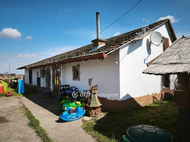 Eladó mezőgazdasági ingatlan Szentes 55 nm