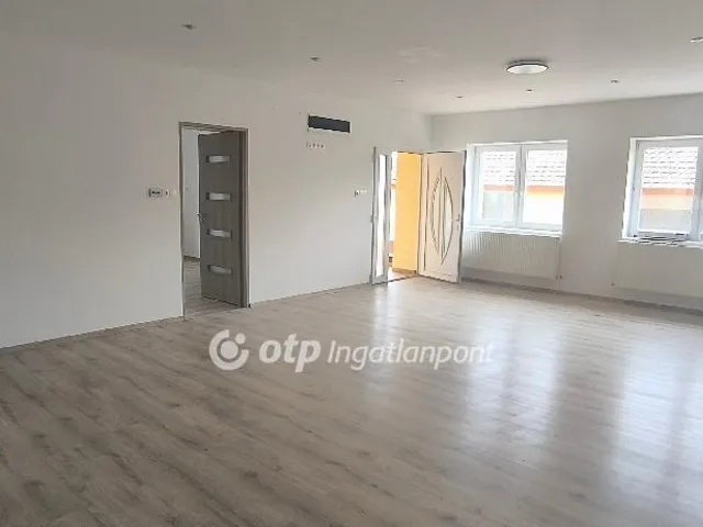 Eladó ház Csanytelek 131 nm