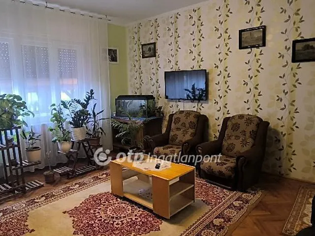 Kiadó ház Kunágota 77 nm