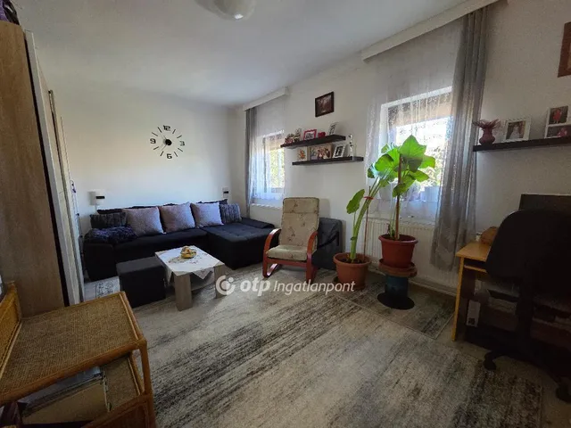 Eladó lakás Mezőhegyes 78 nm