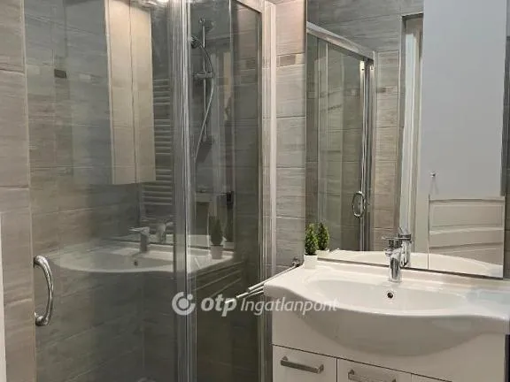 Eladó lakás Budapest V. kerület 45 nm